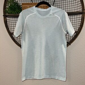 Lululemon Athletica Blue and Green Short Sleeve Tees